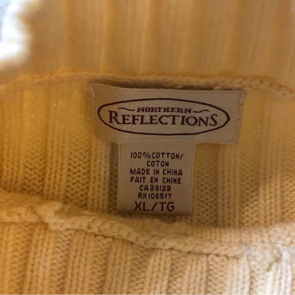 White northern reflection sweater - Picture 3 of 4